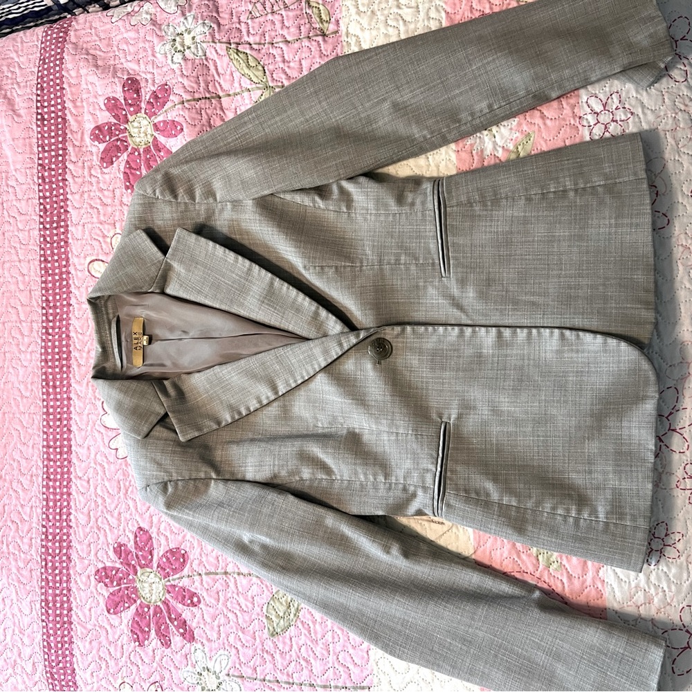 Casual blazer for women’s size 4!